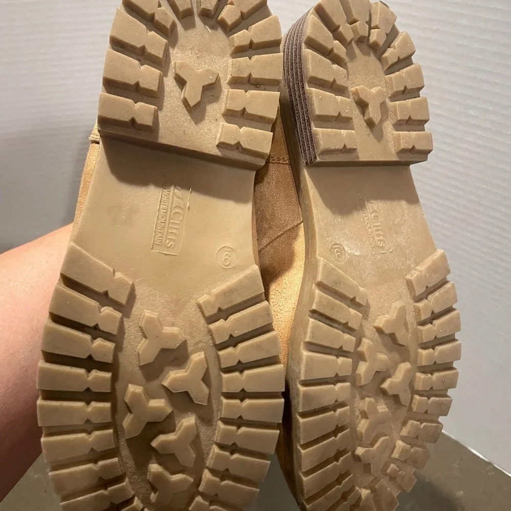 Cliffs by WHITE MOUNTAIN Tan Winter Boots